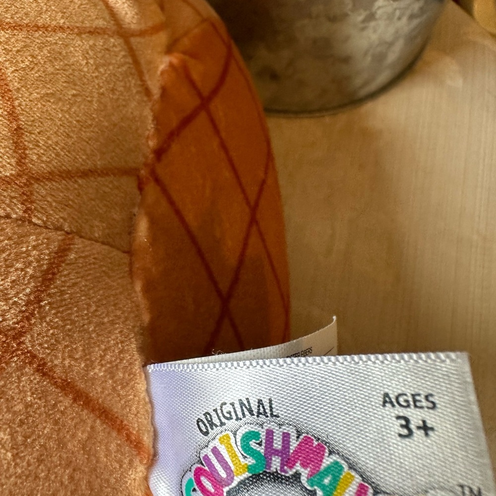 SQUISMALLOS ICE CREAM CONE ages 3+ EUC - Picture 4 of 6
